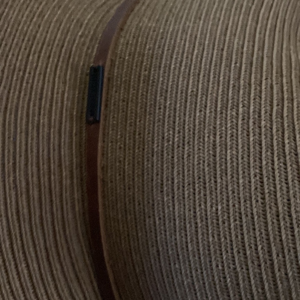 BRIXTON - Picture 10 of 11